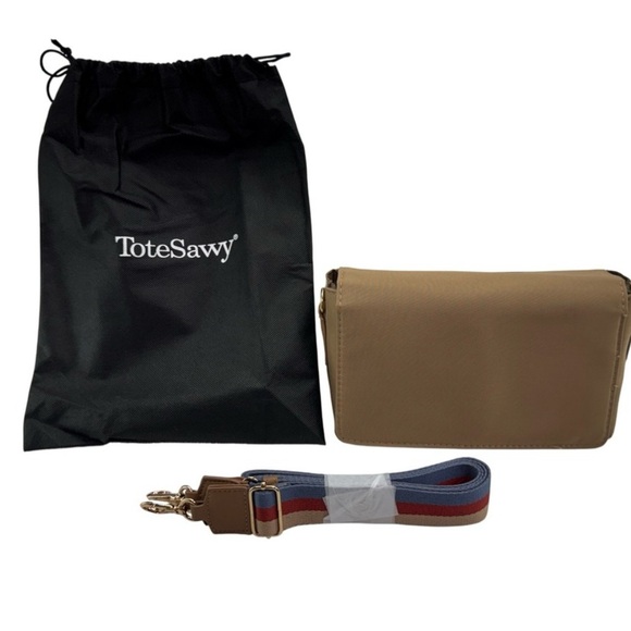 NIB ToteSavvy Tan Diaper Organizer with Strap & Changing Pad - Picture 2 of 3